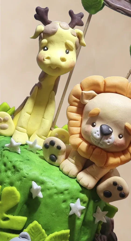 Tarta infantil Safari animalitos de la jungla de Mullenito