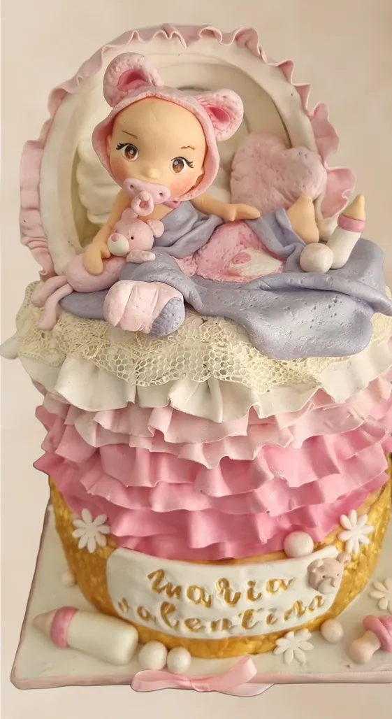 Tarta Bebé querido, decorada con fondant